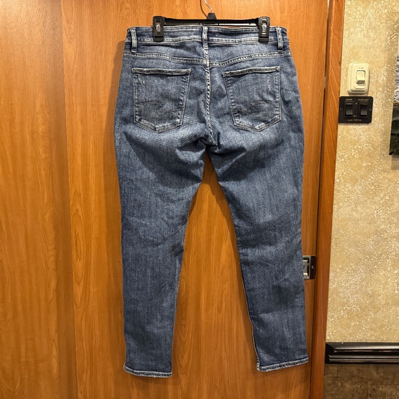 Silver Jeans Sam Distressed Boyfriend Cropped Jeans - Picture 3 of 9